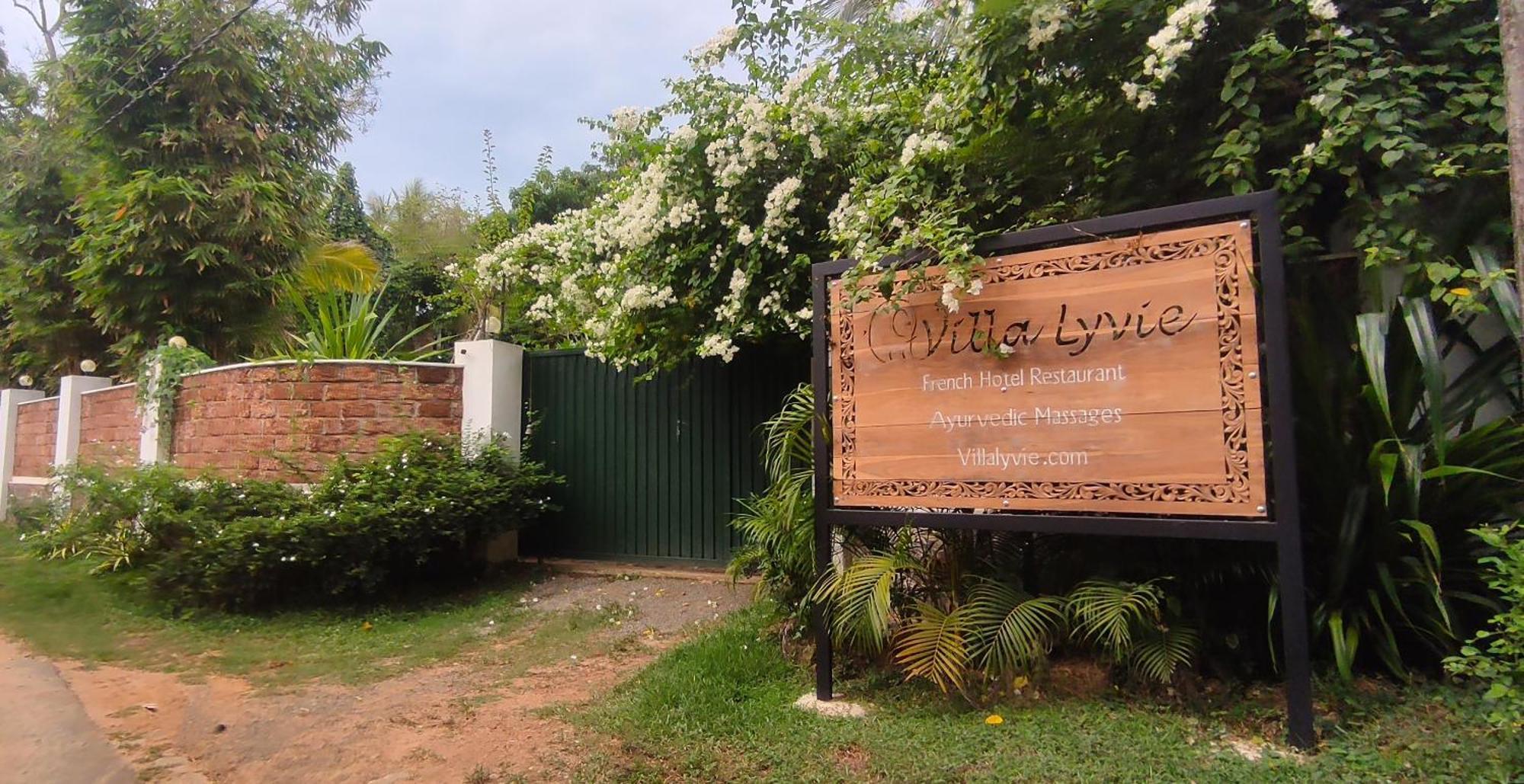 Villa Lyvie Ayurvedic Hotel Tangalle Exterior foto