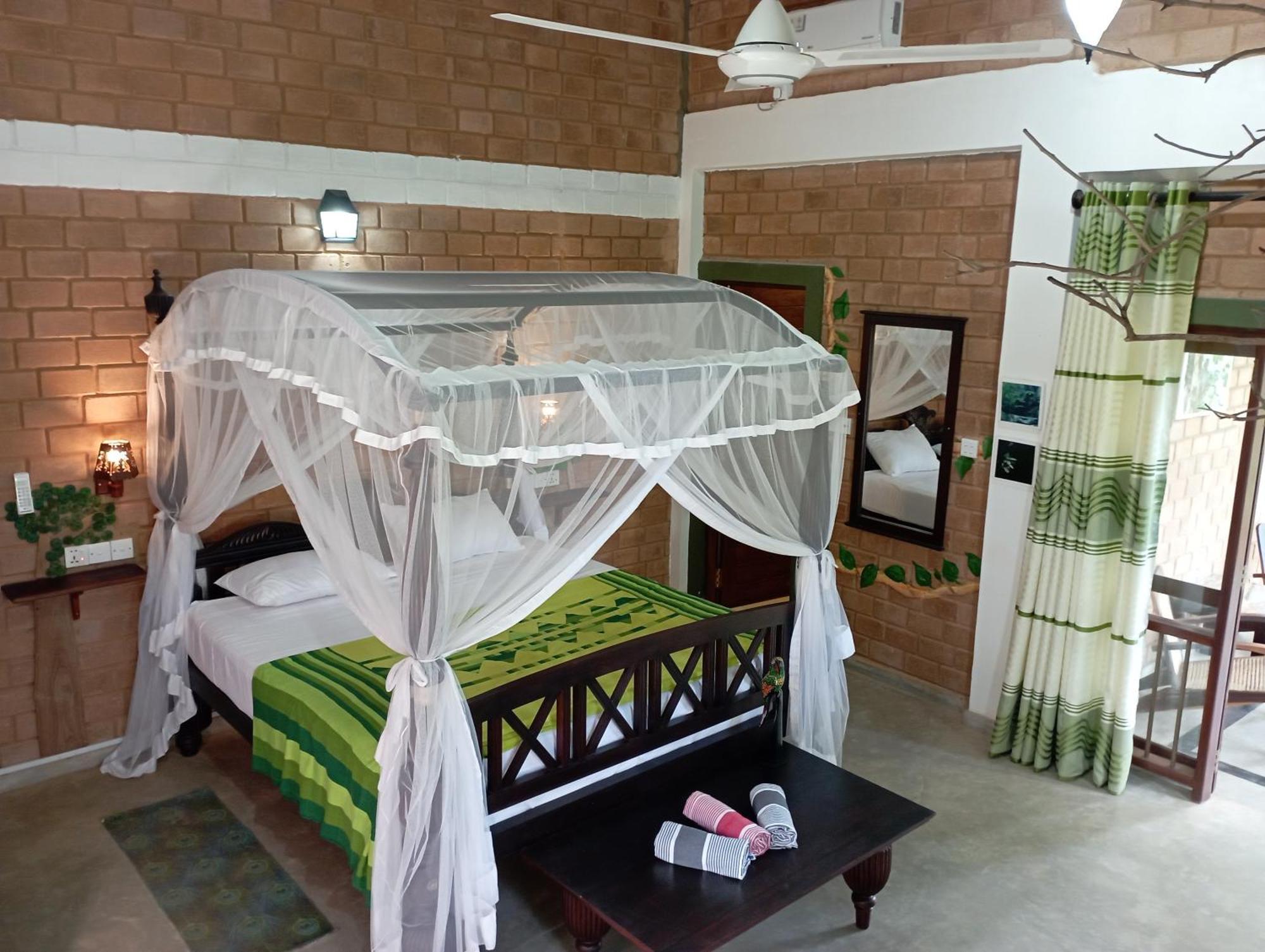 Villa Lyvie Ayurvedic Hotel Tangalle Exterior foto